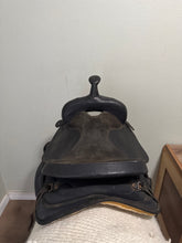 Load image into Gallery viewer, 15” Blk Big Horn Hybrid Western Saddle
