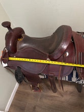 Load image into Gallery viewer, 17” Cashel Trail Western Saddle
