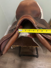 Load image into Gallery viewer, 17” Custom Jump Saddle