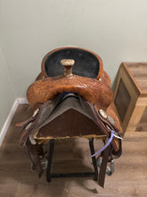 Load image into Gallery viewer, 14.5” Circle Y Barrel Saddle