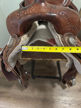 Load image into Gallery viewer, 17” McDaniels Barrel Saddle