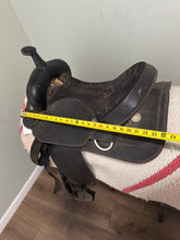 Load image into Gallery viewer, 16” Wintec Western Saddle