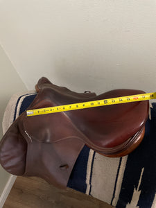 17.5” Devoucoux 2A English Saddle