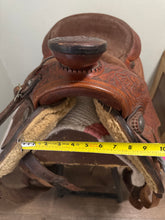 Load image into Gallery viewer, 15” MacPherson Equitation Western Saddle