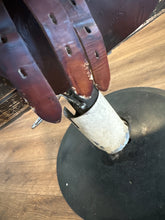 Load image into Gallery viewer, 17” Pessoa Jump Saddle