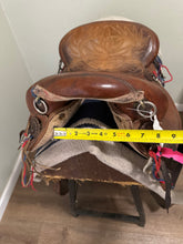 Load image into Gallery viewer, 15.5” Easy Rider Endurance Saddle