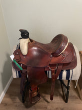 Load image into Gallery viewer, 16” Blue Ridge Roping Saddle