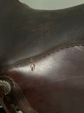 Load image into Gallery viewer, 17” Jays Custom Leather Western Saddle