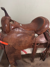 Load image into Gallery viewer, 17” McDaniels Barrel Saddle