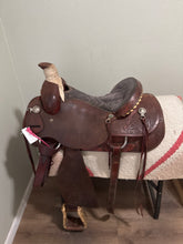 Load image into Gallery viewer, 15.5 Western Rope Saddle