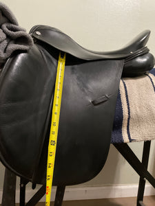 17” Albion Platinum Dressage Saddle