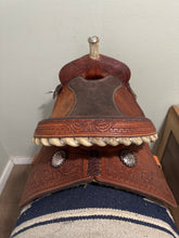 Load image into Gallery viewer, 14.5” Teskey Barrel Saddle