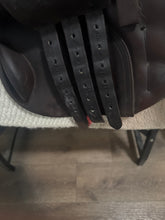 Load image into Gallery viewer, 16.5 Loxley Bliss English Saddle