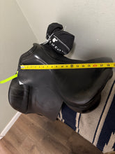 Load image into Gallery viewer, 18.5” Custom Dressage Saddle