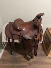 Load image into Gallery viewer, 13” Porter Western Saddle