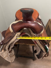 Load image into Gallery viewer, 16” Southern Roping Saddle