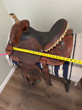 Load image into Gallery viewer, 15” Scott Thomas Trophy Western Barrel Saddle