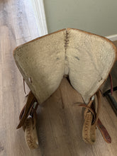 Load image into Gallery viewer, 15” Roping Western Saddle