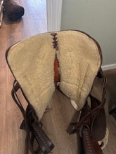 Load image into Gallery viewer, 16” Southern Roping Saddle