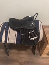 Load image into Gallery viewer, 14.5” Kincade Child Dressage Saddle