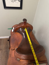Load image into Gallery viewer, 16” Crates Reiner