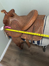 Load image into Gallery viewer, 15” Hereford TexTan Western Saddle
