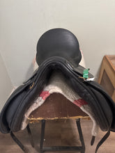 Load image into Gallery viewer, 16.5” JRD Concord Dressage Saddle