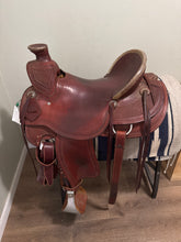 Load image into Gallery viewer, 17” Wades Diamond K Western Saddle