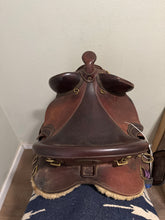 Load image into Gallery viewer, 15” Australian Saddle