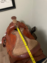 Load image into Gallery viewer, 15” Roping Saddle