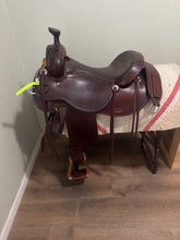 Load image into Gallery viewer, 17” Cashel Trail Saddle