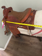Load image into Gallery viewer, 15” Western Saddle