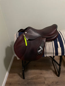 18” CWD 2GS English Jump Saddle