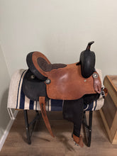 Load image into Gallery viewer, 16” Royal King Western Saddle