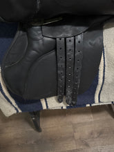 Load image into Gallery viewer, 18” Fluffs Custom Event Saddle