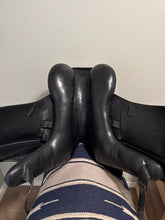 Load image into Gallery viewer, 17.5” Mac Rider Monoflap Dressage Saddle