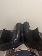 Load image into Gallery viewer, 17” Stubben Tristen Dressage Saddle