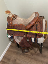 Load image into Gallery viewer, 16” Trails End Jim Kelly Western Saddle