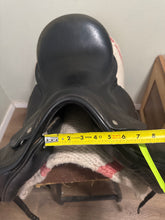 Load image into Gallery viewer, 18” Custom Dressage Saddle