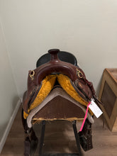 Load image into Gallery viewer, 15” Imas Gaited Saddle