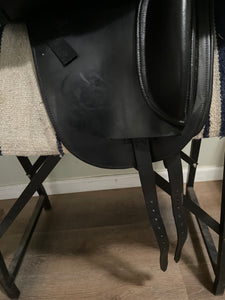 18” Schleese Triumph Dressage Saddle