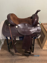 Load image into Gallery viewer, 16” Royal King Western Saddle