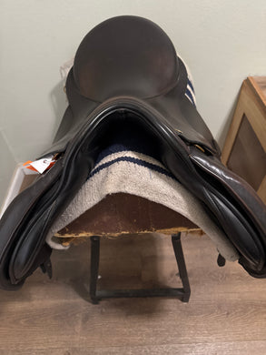 17.5” Albion Legend 5000 Dressage Saddle