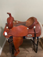 Load image into Gallery viewer, 17” Dakota Western Saddle