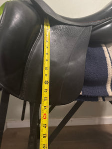 18” Sattlerei Monoflap Dressage Saddle