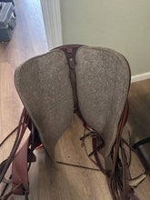 Load image into Gallery viewer, 17” Tucker Western Saddle