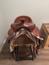 Load image into Gallery viewer, 15” Hereford Textan Western Saddle
