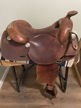Load image into Gallery viewer, 16” Sky Horse Western Saddle