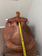 Load image into Gallery viewer, 15” Hereford TexTan Western Saddle