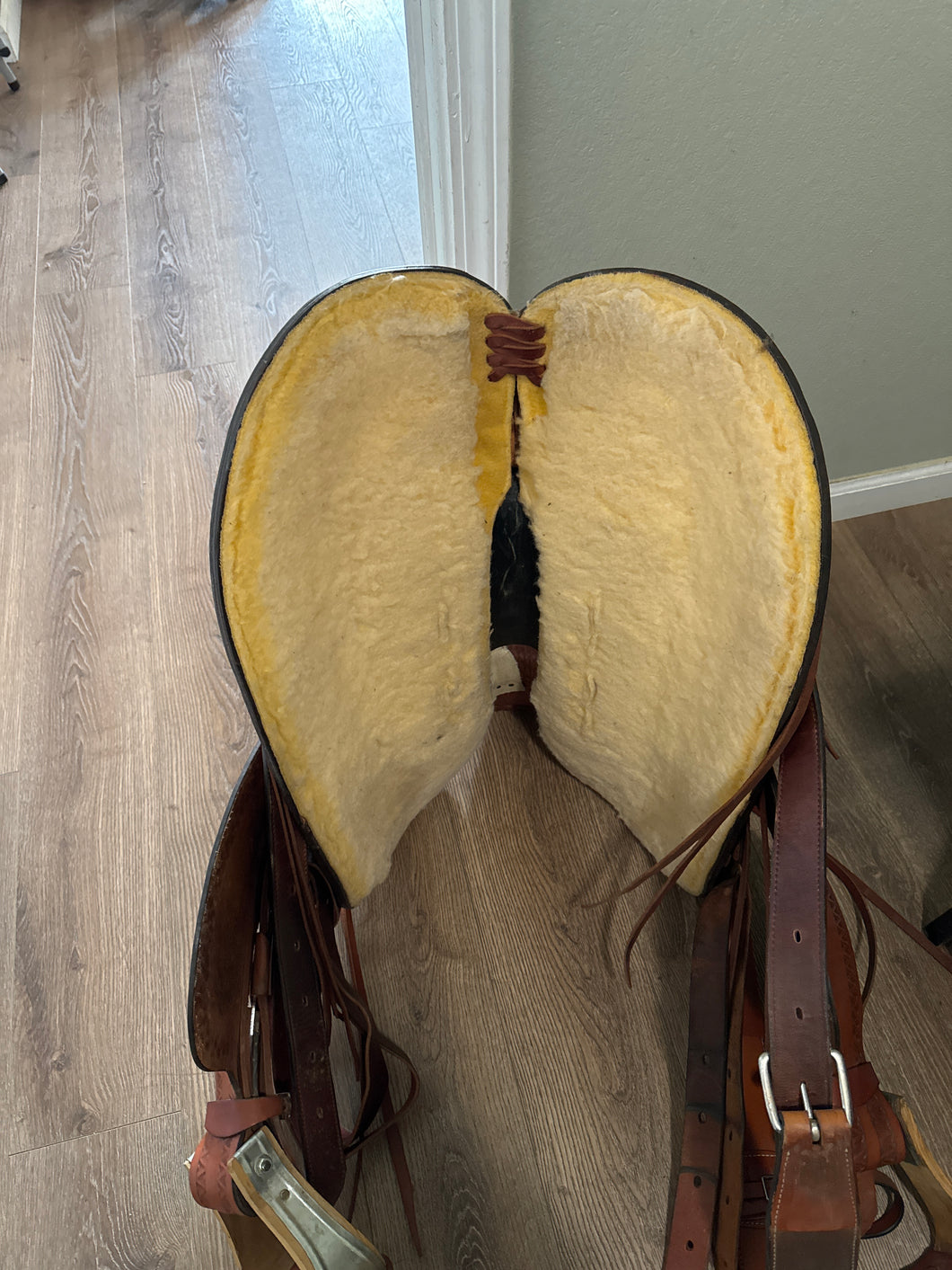 15”  Wades Tex Tan Western Roping Saddle